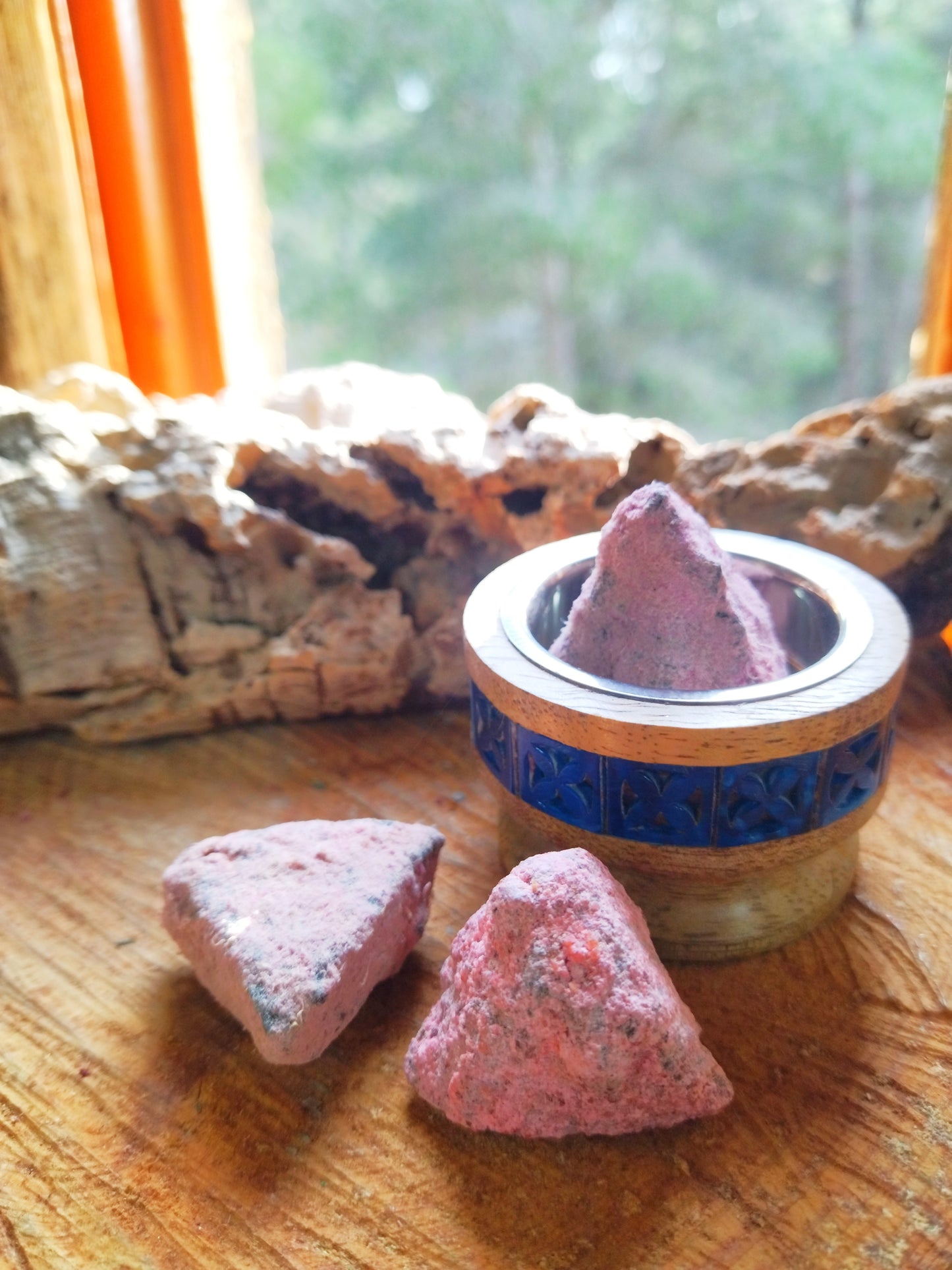 TRIÁNGULOS AROMÁTICOS