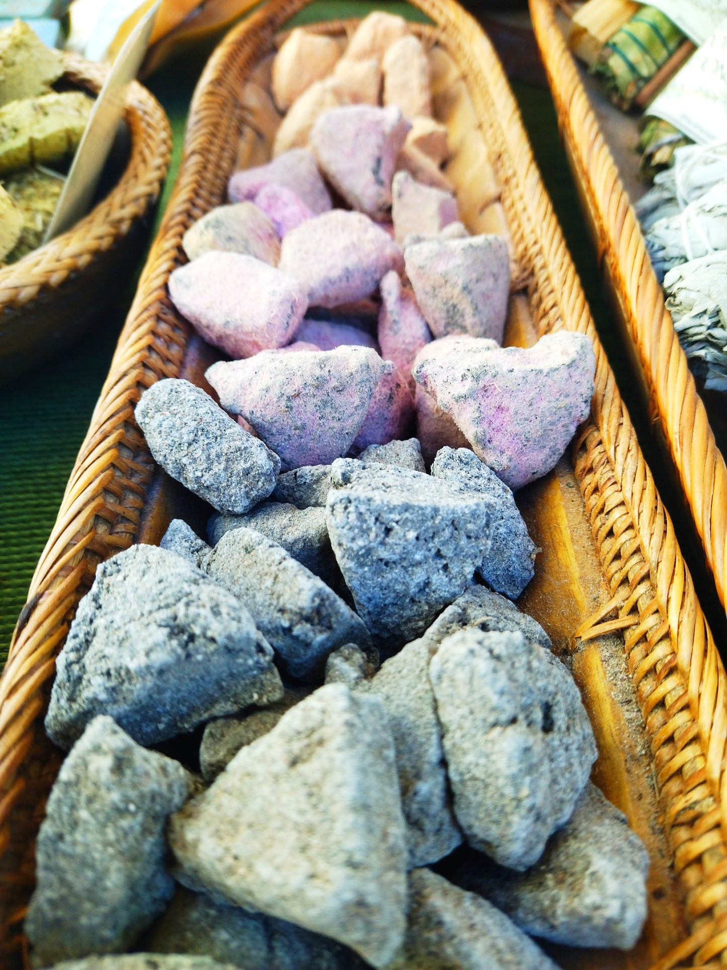 TRIÁNGULOS AROMÁTICOS