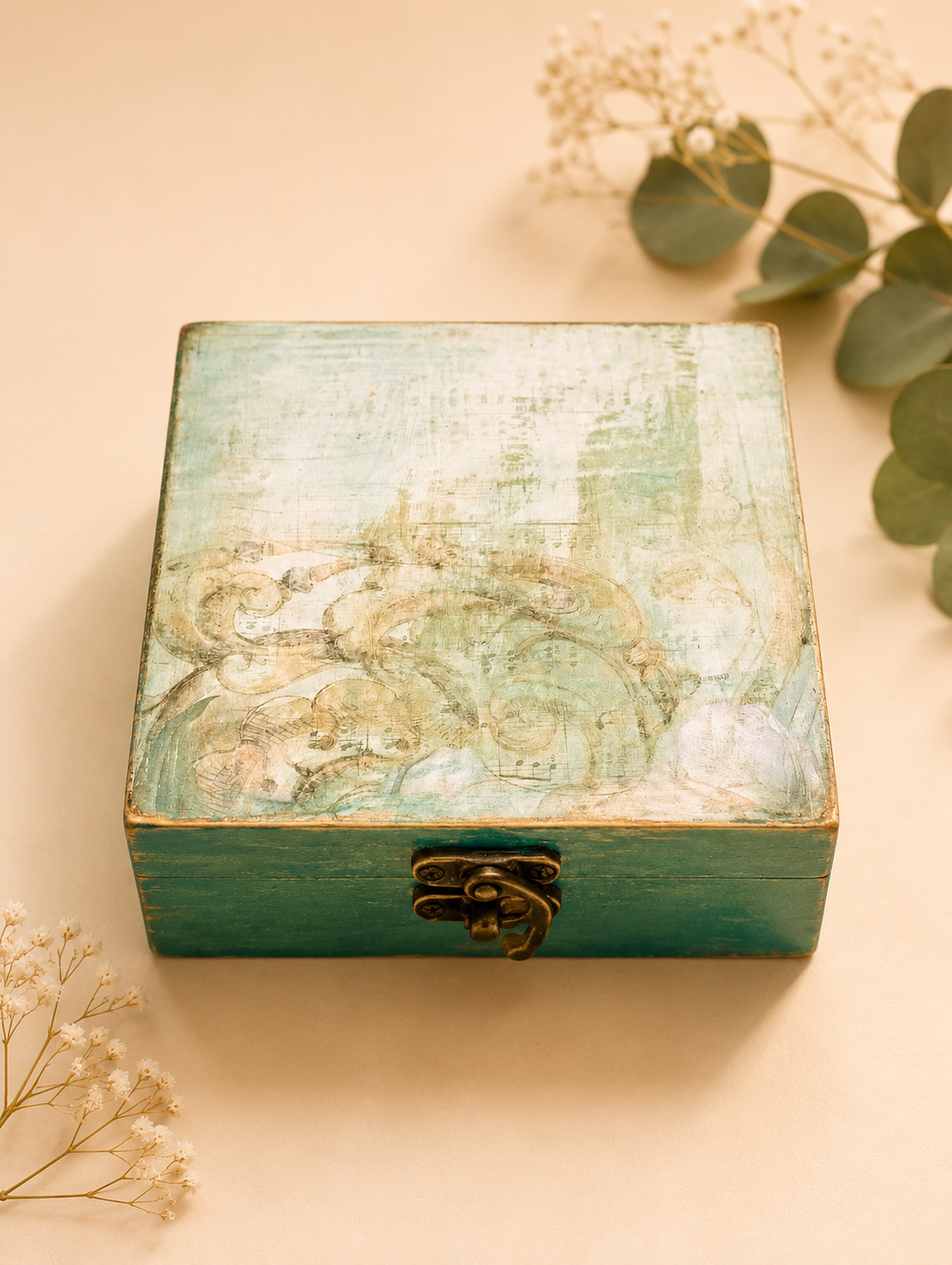 OUTLET MYSTIC BOX